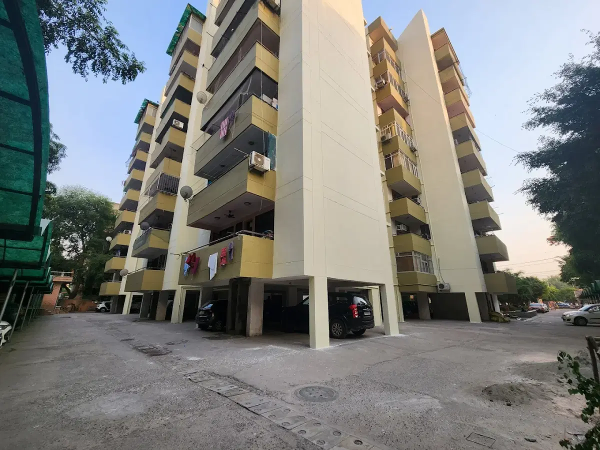 Karamyogi Apartment